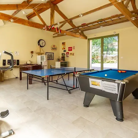 Le Presbytère De Bed & Breakfast 4*