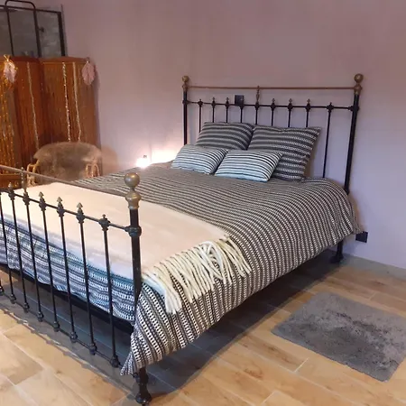 Bed & Breakfast Le Presbytère De 4*