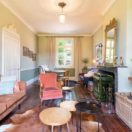 Le Presbytère De Bed & Breakfast