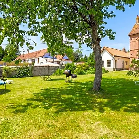 Le Presbytere De Oda ve Kahvaltı 4*
